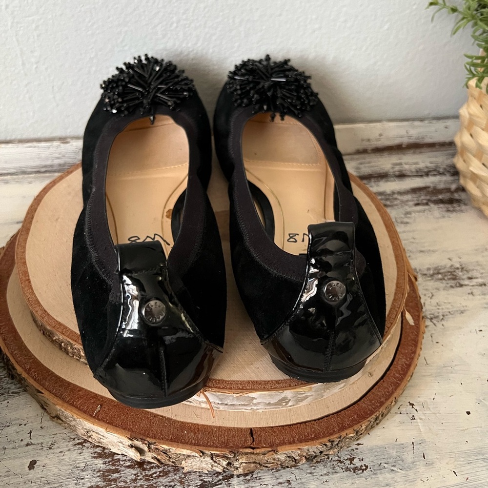 ✨SOLD✨ Alex Marie Shoes Black Leather Ballet Flats Size 8 Beaded Pom Pom - Picture 2 of 9